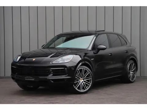 Porsche Cayenne 3.0 E-Hybrid Sport-design | 462PK | Luchtvering | Head-up | Burmester high-end | Spo