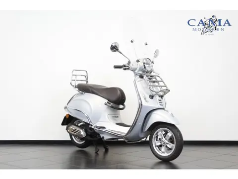 Vespa Primavera Touring BROM (bj 2016)