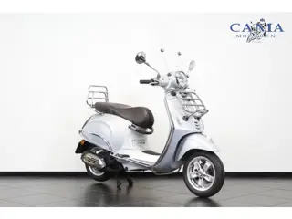 Vespa Primavera Touring BROM (bj 2016)