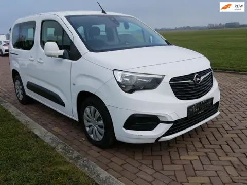 Opel Combo 1.5D L1H1 Edition 5-pers AC ** 7999 NETTO **