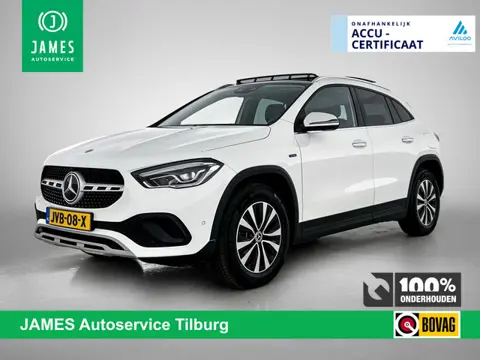 Mercedes-Benz GLA-klasse 250 e Plug-In 218PK 360° CAMERA | PANORAMADAK | WIDESCREEN