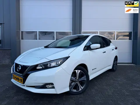 Nissan LEAF Tekna 40 kWh Bose Camera Adap. Cruise