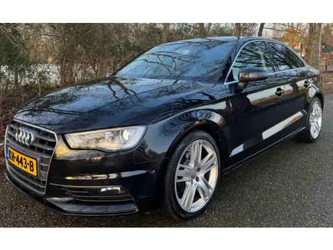 Audi A3 Limousine 1.4 TFSI Ambition Pro Line S 2013 140PK AUTOMAAT NAVI CLIMA TREKHAAK