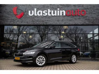 Škoda Octavia Combi 1.5 TSI MHEV Business Edition , Panoramadak, Carplay, Stoel/stuurverwarming,