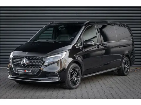 Mercedes-Benz V-Klasse 300d 4 Matic XL AMG-Line - Distronic