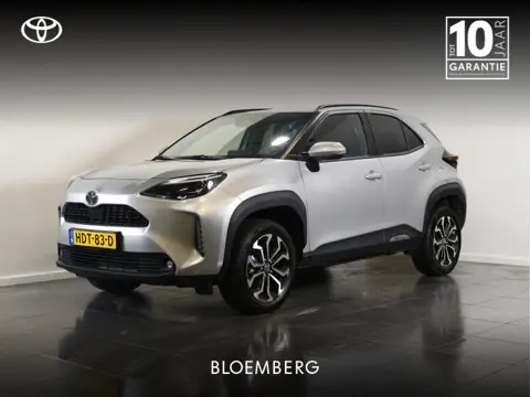 Toyota Yaris Cross 1.5 Hybrid 115 First Edition | Stuur / Stoelverwarming | Dode-hoek | Parkeersenso