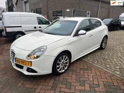 Alfa Romeo Giulietta 1.4 T Distinctive! Parksensor! Trekhaak