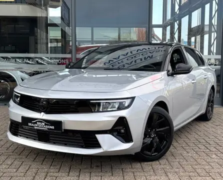 OPEL ASTRA 1.2 GS AUTOMAAT 130PK NAVI PDC-CAMERA WINTERPACK.