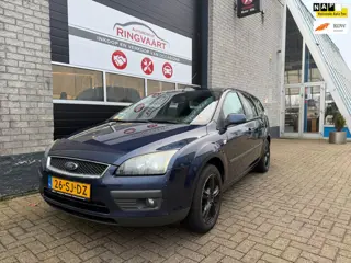 Ford Focus Wagon 1.6-16V Futura MET 1 JAAR APK