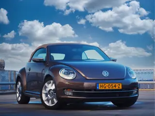 Volkswagen Beetle Cabriolet 1.2 TSI Design 70s Edition - Leer -