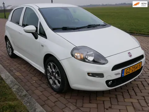 Fiat Punto Evo 1.3 M-Jet Lounge CLIMA ALU ** 3599 NETTO **