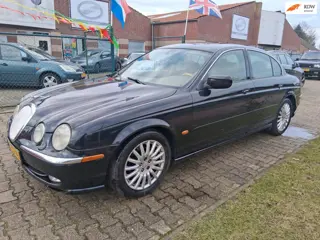 Jaguar S-type 4.0 V8