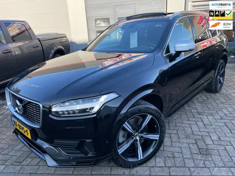 Volvo XC90 2.0 T8 TWIN ENGINE AWD R-DESIGN SPORT PANO LEER 2e-EIGENR