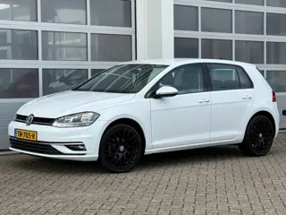 VOLKSWAGEN GOLF 1.0 TSI 116PK Comfortline Navi Pdc ACC Trekhaak