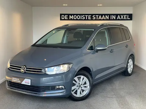 Volkswagen Touran 1.5 TSI Highline (bj 2020)