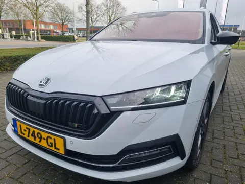 Skoda Octavia Combi 1.0 e-TSI Business Edition Plus Leder Navi Nieuwstaat