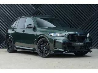 BMW X5 xDrive50e LCI M-sport Pro ACC Pano M Seats Alcantara Hemel Massage Stoelvent. Luchtvering Sky