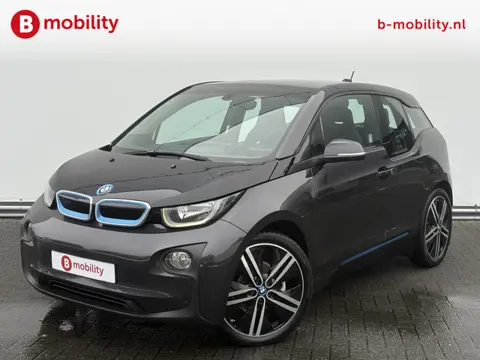 BMW i3 Comfort SOH 80% Warmtepomp Achteruitrijcamera | Snelladen | Stoelverwarming | Navigatie