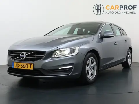 Volvo V60 2.0 D2 Momentum Business Nieuwe APK | Schuifdak | Trekhaak | Automaat