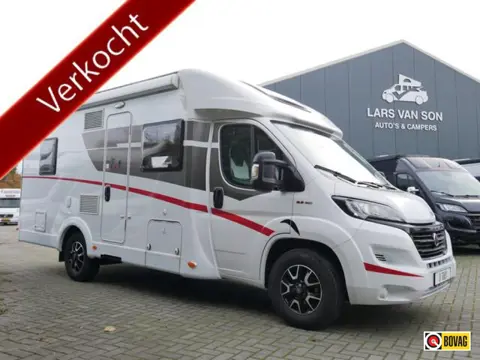 Sunlight T64, 9-Traps automaat, 6.80 Meter, Fransbed, Hefbed