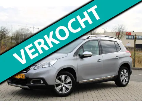 Peugeot 2008 1.2 PureTech Allure l Climate l Navi l Panorama