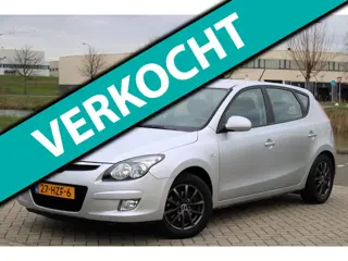 Hyundai I30 1.6i Dynamic l Airco l Elek Pak l N.A.P