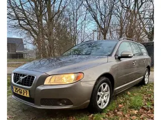 Volvo V70 V 70 2.4 Momentum (bj 2008)