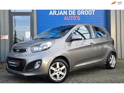Kia Picanto 1.2 86PK 5Drs AUTOMAAT Airco Elec pakket All season banden