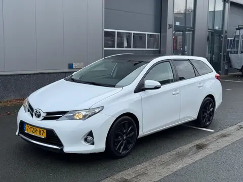 Toyota Auris Touring Sports 1.3 Now