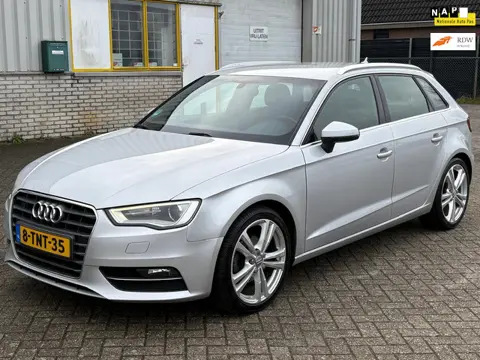 Audi A3 Sportback 1.4 TFSI 122 PK AUT Bj 2014 Ambition Pro Line Sport 2e Eig 5 Deurs Ecc Airco Navi 