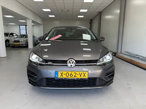 Volkswagen Golf 1.5 TSI Highline Business R