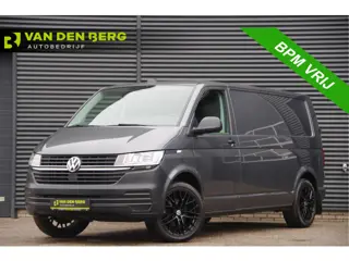 Volkswagen Transporter 2.0 TDI L2 3-ZITS, 150PK AUT. CAMERA, NAVI, CRUISE, AIRCO, CARPLAY, LEDER MF 