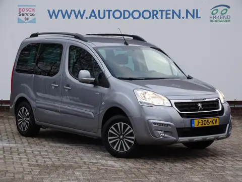 Peugeot Partner Tepee 1.2 PureTech Allure|Trekhaak|3 stoelen achter|Parkeersensoren
