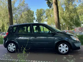 Renault Scénic 2.0-16V Dynamique Comfort AIRCO!APK!KOOPJE!