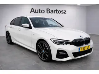 BMW 3-serie | Plug-in Hybrid | xDrive 4WD | Panoramadak | Head-up Display | Camera | Leder | Sportpa