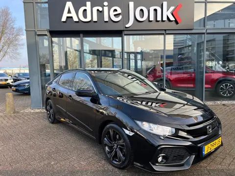 Honda Civic 1.0 i-VTEC Elegance TREKHAAK | NED.AUTO | DEALER ONDERHOUDEN | CAMERA | NAVIGATIE | PARK