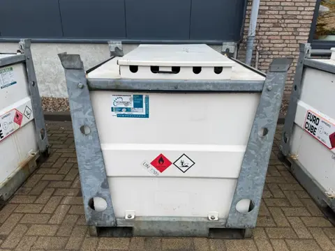 Western IBC 936 liter Milieutank Dieseltank (bj 2004)