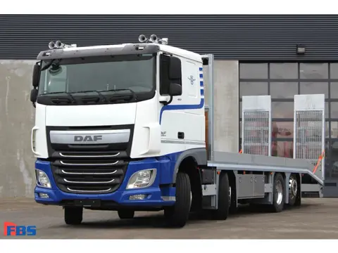 DAF XF 460 8x2 oprijwagen, handgeschakeld (bj 2017)