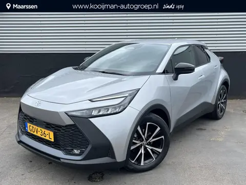 Toyota C-HR 1.8 Hybrid 140 Dynamic Dodehoek detectie, achteruitrij camera, adaptieve cruise control,