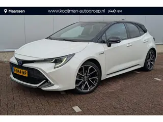 Toyota Corolla 1.8 Hybrid Executive | Afneembare trekhaak | Bi-tone zwart dak | Led verlichting|PDC 