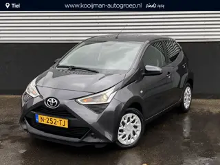 Toyota Aygo 1.0 VVT-i x-play Apple Carplay en/of Android auto navigatie, Achteruitrijcamera, 1e eign