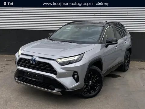 Toyota RAV4 2.5 Hybrid AWD Bi-tone Trekhaak, stoel- & stuurverwarming, keyless, achteruitrij camera,