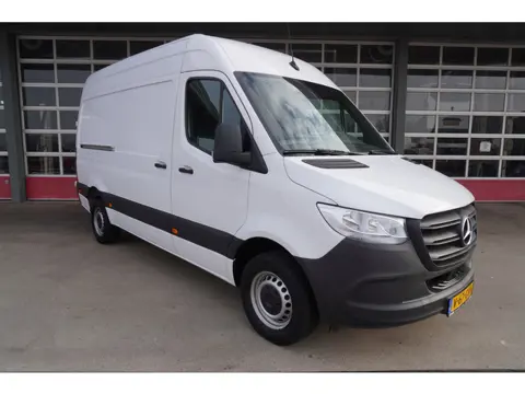 Mercedes-Benz Sprinter 317 170pk CDI L2H2 nr.V126 | Airco | Cruise | camera