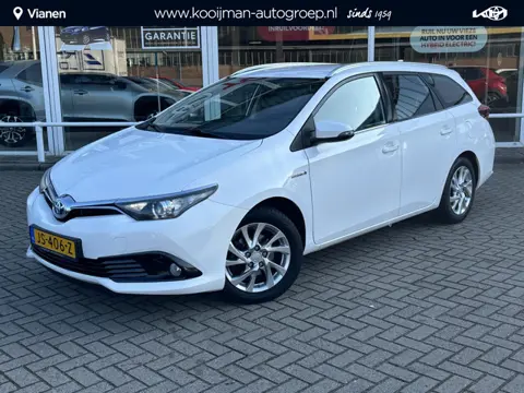 Toyota Auris Touring Sports 1.8 Hybrid Aspiration | Cruise control | Spraakbediening | Airconditioni