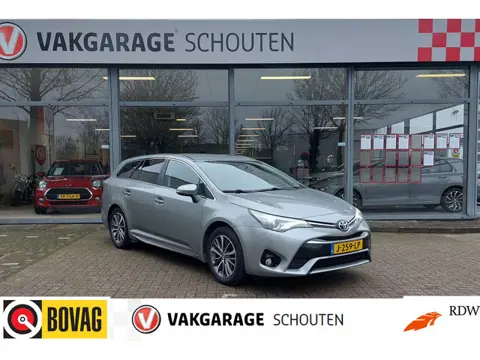 Toyota Avensis Touring Sports 1.8 VVT-i Volcano Edition