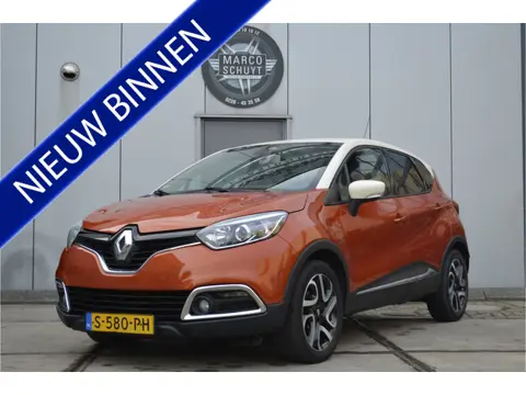 Renault Captur 0.9 TCe Helly Hansen (bj 2014)
