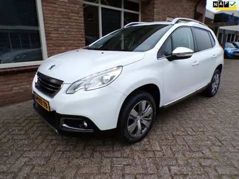 Peugeot 2008 1.2 VTi Allure