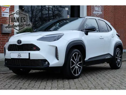 Toyota Yaris Cross 1.5 Hybrid GR Sport / Pano / HuD / JBL / Matrix