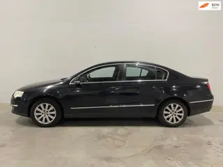 Volkswagen Passat 1.8 TFSI Comfortline Navi Automaat Clima Cruise Trekhaak