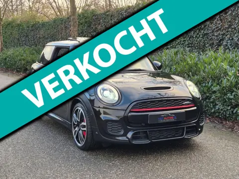 Mini Mini 2.0 John Cooper Works Chili VOL OPTIE CarPlay Harman ACC Pano Cam